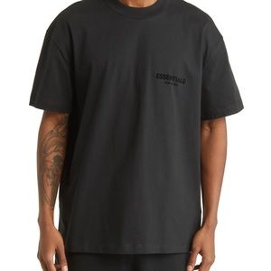 Men’s Fear of god essentials tee